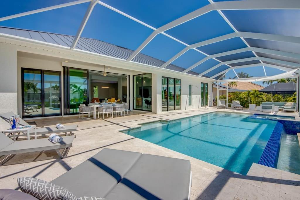 Villa Sensation By Coralvilla - New,Modern With Pool Cape Coral Exterior photo
