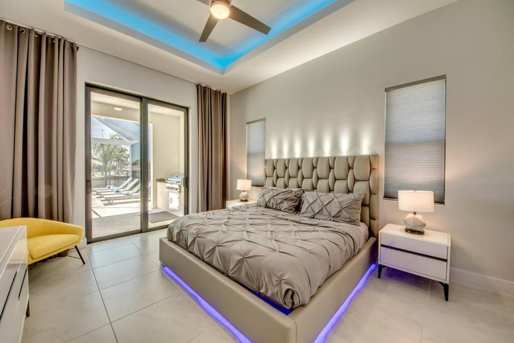 Villa Sensation By Coralvilla - New,Modern With Pool Cape Coral Exterior photo