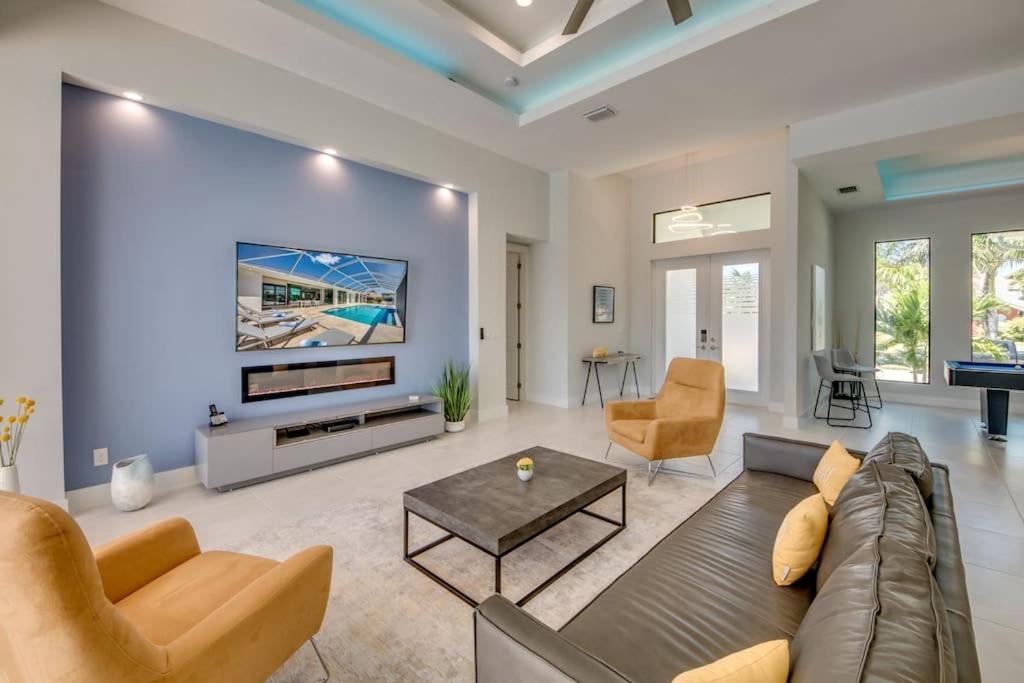 Villa Sensation By Coralvilla - New,Modern With Pool Cape Coral Exterior photo