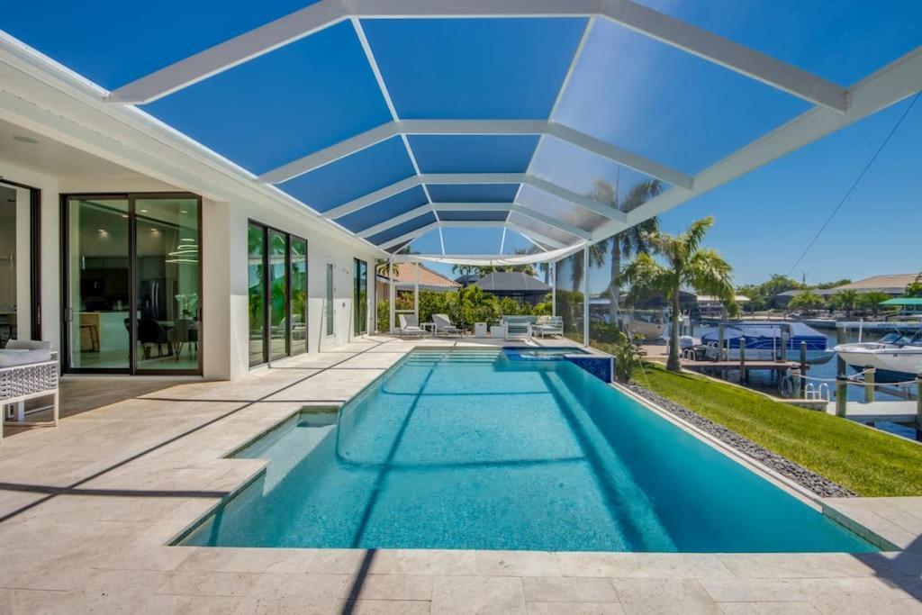 Villa Sensation By Coralvilla - New,Modern With Pool Cape Coral Exterior photo