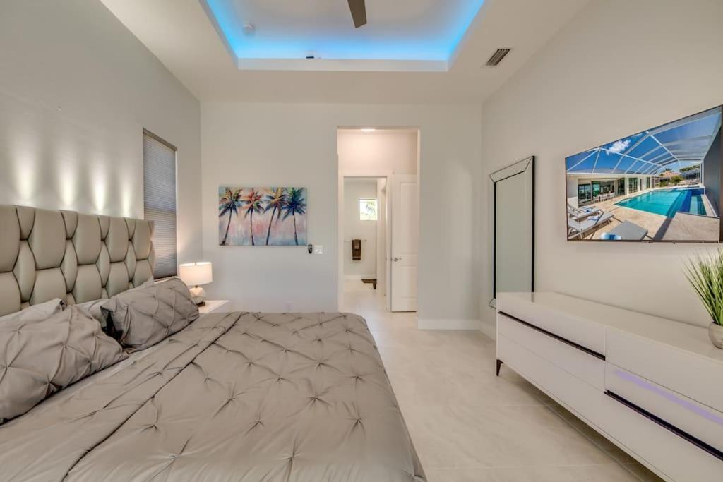 Villa Sensation By Coralvilla - New,Modern With Pool Cape Coral Exterior photo